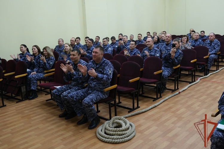 Алтайская Росгвардия отпраздновала День защитника Отечества