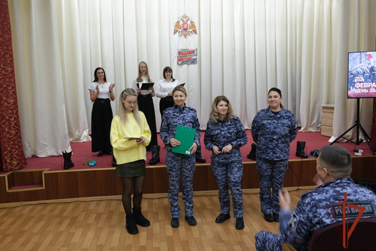 Алтайская Росгвардия отпраздновала День защитника Отечества