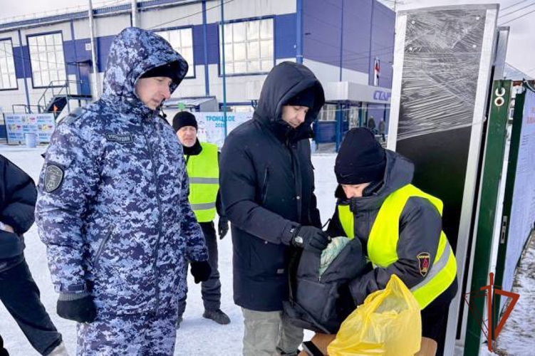 Алтайская Росгвардия обеспечивает безопасность на сельской олимпиаде в Троицком районе