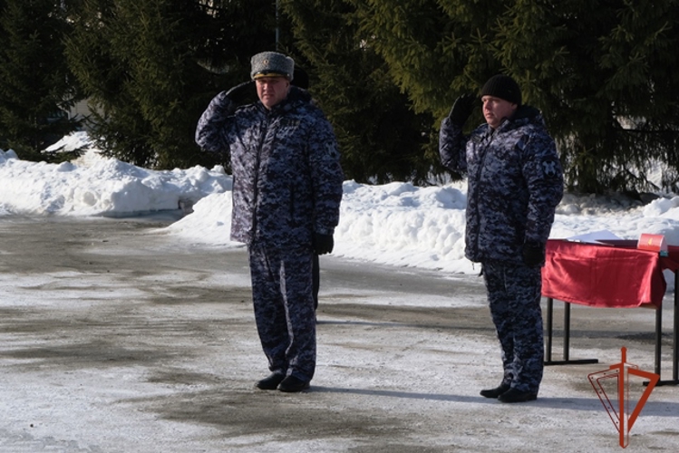 В год десятилетия Росгвардии 30 новых защитников присягнули на верность Родине в Алтайском крае