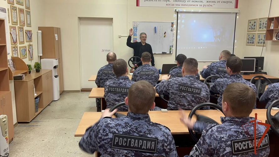 Росгвардейцы Алтайского края оттачивает навыки контраварийного вождения