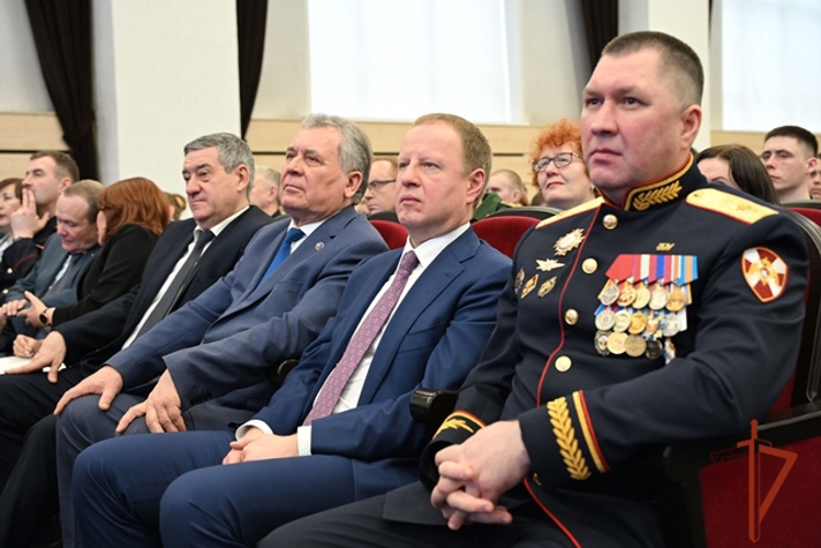 Алтайская Росгвардия отпраздновала 10-летие ведомства