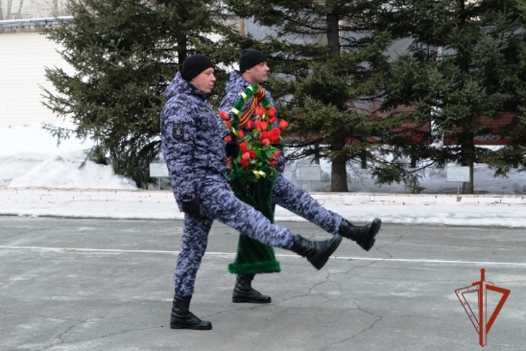 В Алтайском крае, накануне юбилея ведомства, росгвардейцы присягнули на верность Родине 