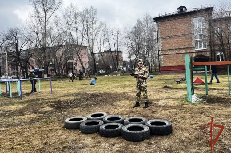 Бийские подразделения Росгвардии приняли участие в военно-патриотической игре