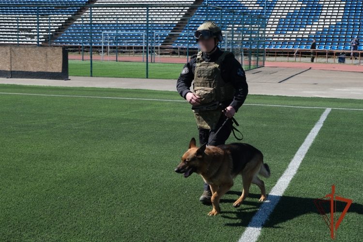Алтайской Росгвардией организована совместная тренировка с полицией и сотрудниками ЧОП