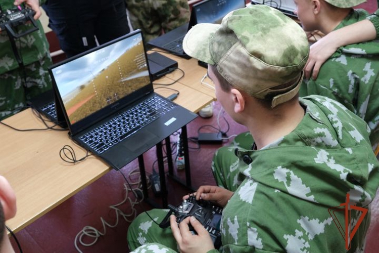 Алтайская Росгвардия организовала патриотический фестиваль