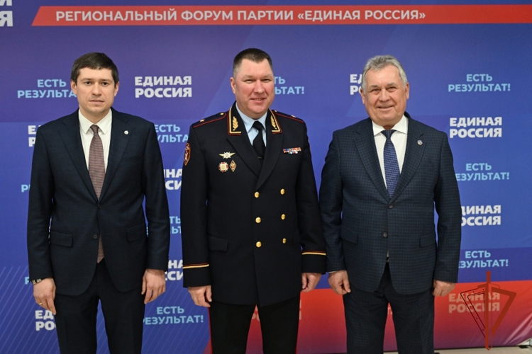 Руководитель алтайской Росгвардии принял участие в форуме