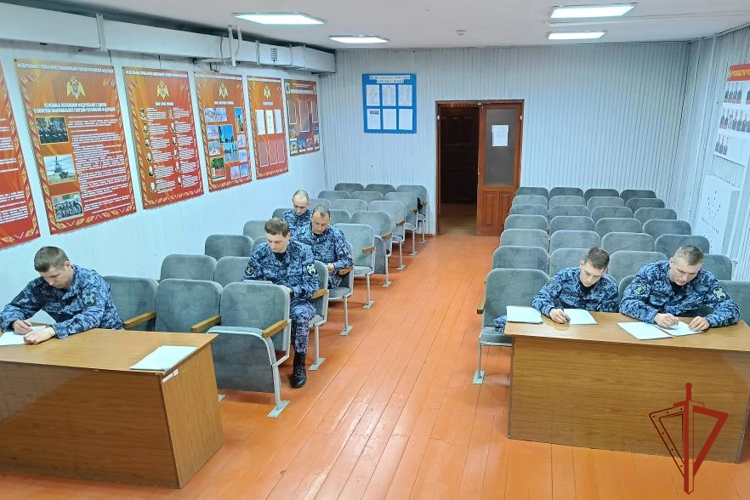 Рубцовские росгвардейцы определили лучшего по профессии