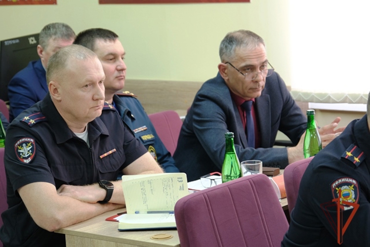 В Алтайской Росгвардии прошло плановое заседание Оперативного штаба