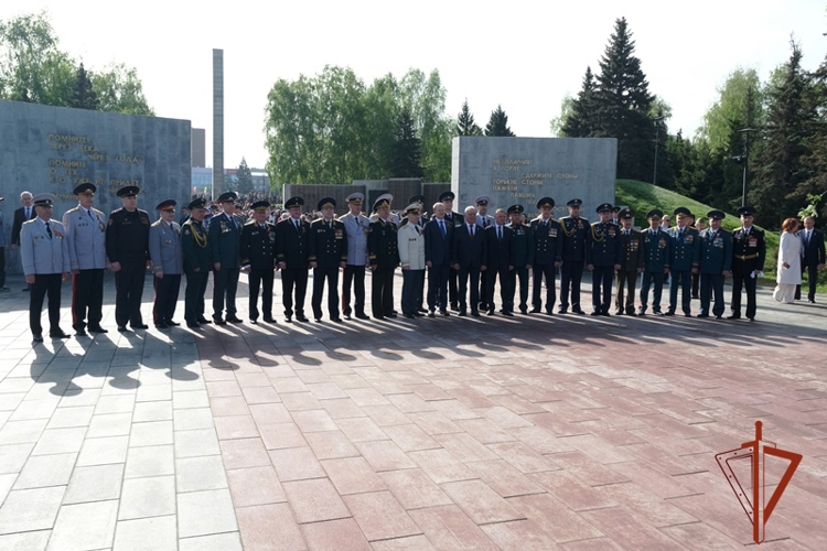 Территориальное управление Алтайского края почтило память героев Великой Победы