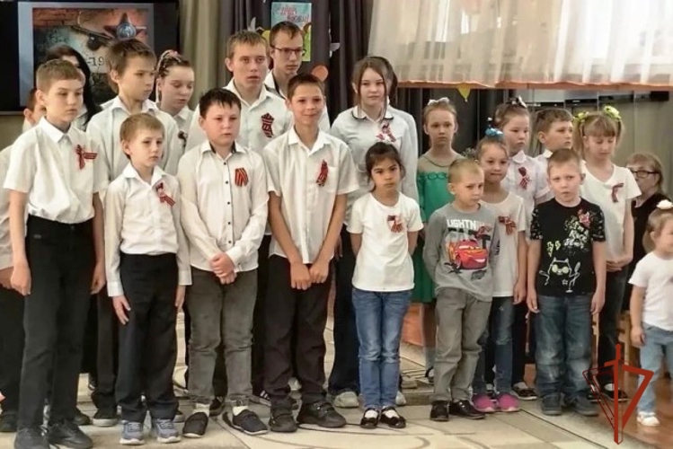 Бийские ОМОНовцы организовали акцию для детей
