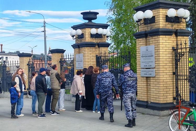Росгвардейцы Алтайского края обеспечили безопасность «Ночи музеев»