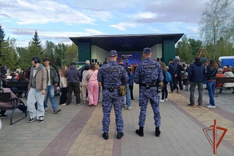 Росгвардейцы Алтайского края обеспечили безопасность «Ночи музеев»