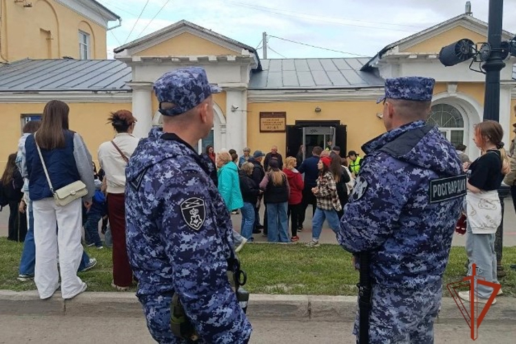 Росгвардейцы Алтайского края обеспечили безопасность «Ночи музеев»