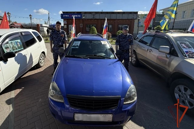 Сотрудники Росгвардии почтили память героев автопробегом 