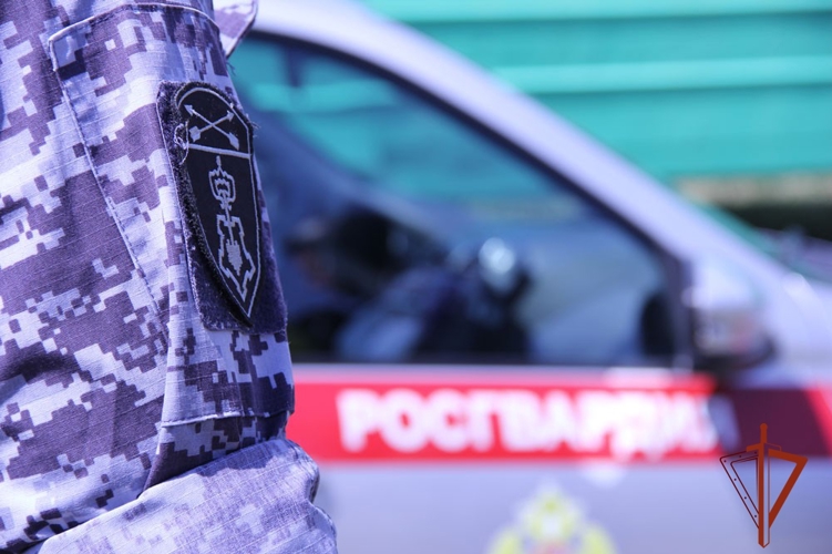 В Барнауле сотрудники Росгвардии пресекли  крупный наркотрафик