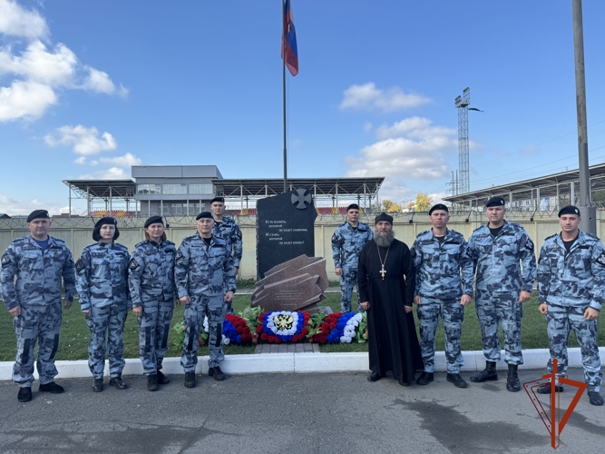 В канун Дня ОМОН сотрудники спецподразделения почтили память погибших коллег